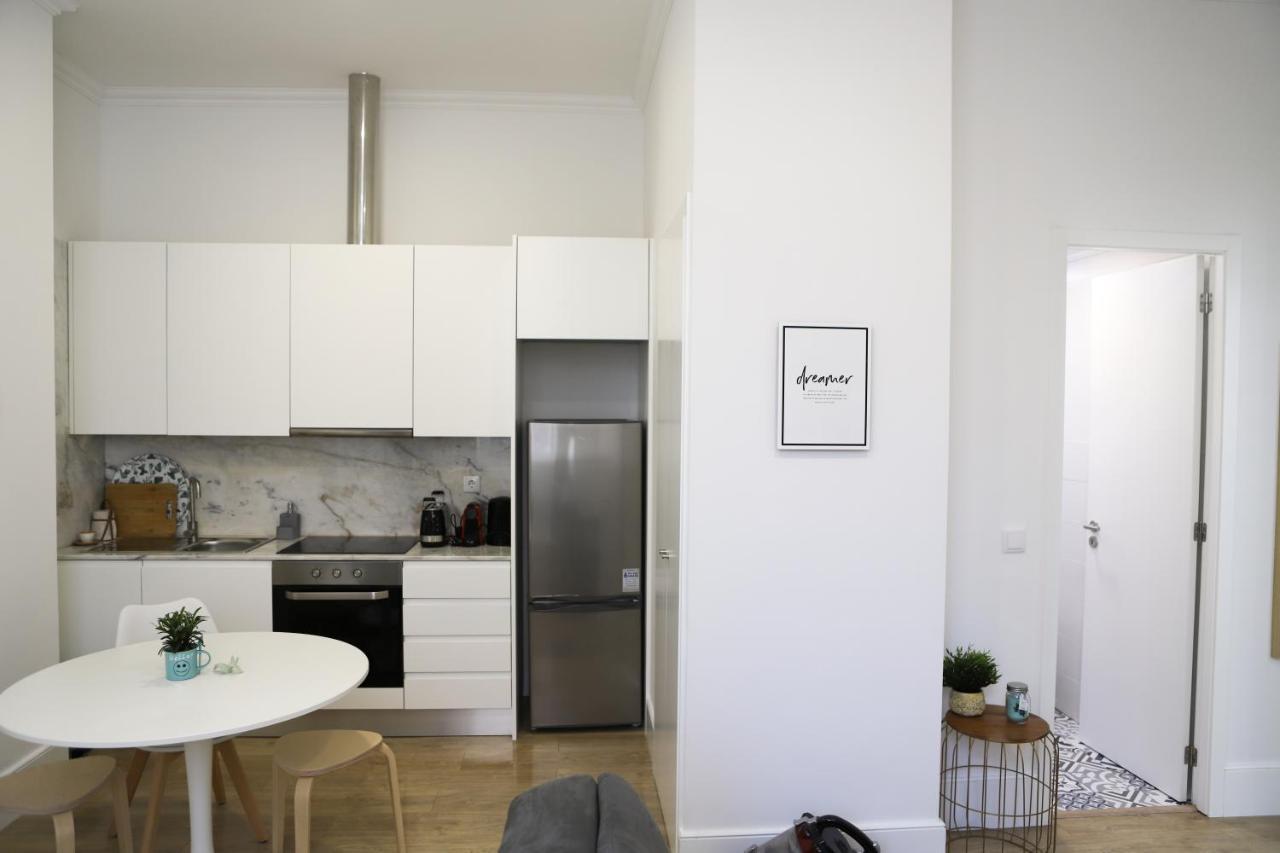 Vibrant Host Solutions - Heroismo'S Metro ポルト 部屋 写真